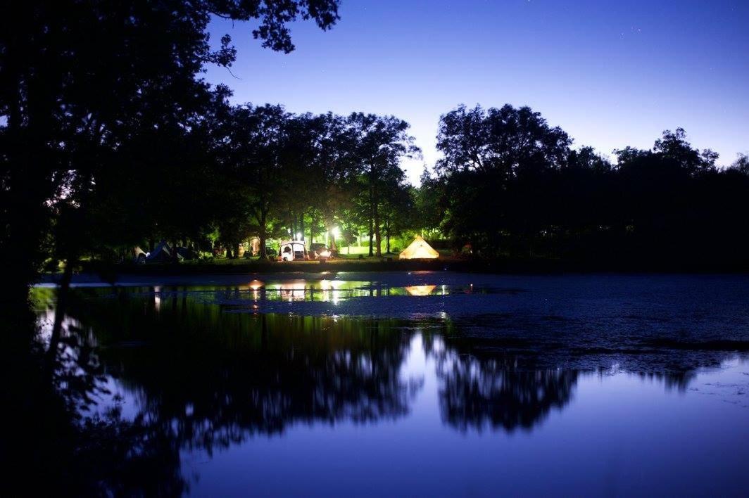 Camping Etang Du Camp Senergues Εξωτερικό φωτογραφία